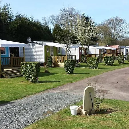 Camping La Roseraie D'omaha