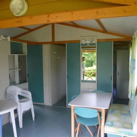 Camping La Roseraie D'omaha Camping *