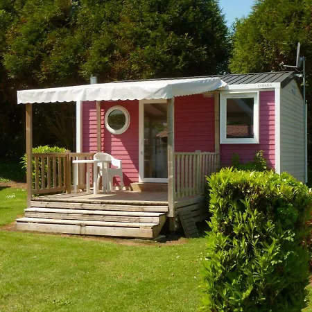 Camping La Roseraie D'omaha Camping
