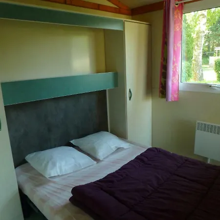Camping La Roseraie D'omaha * Surrain